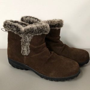 Khombu Women’s Lisa All Weather Ankle Booties